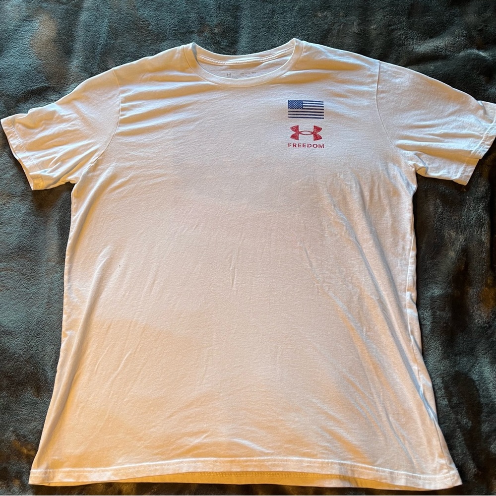 Under Armour Freedom T Shirt Men's 2XL White Red Blue Short Sleeve USA Flag
